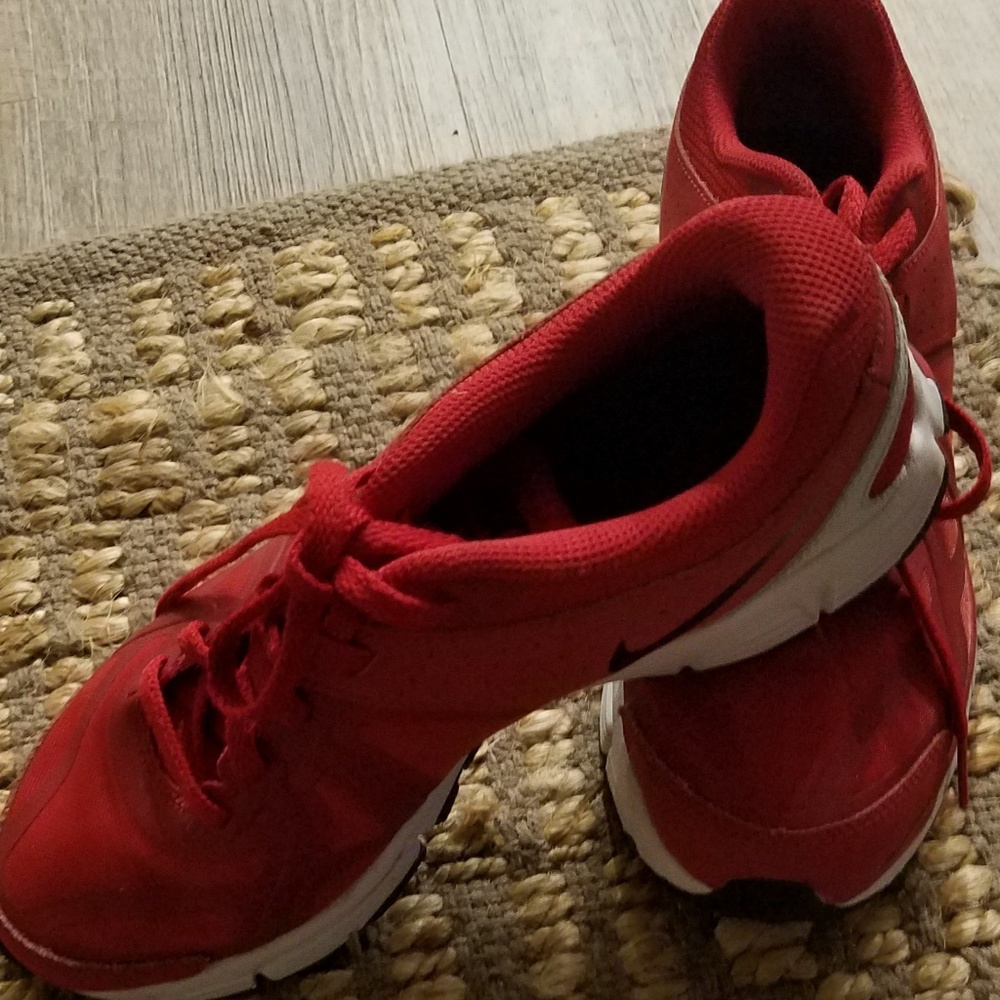 Red Nikes  like brand new !